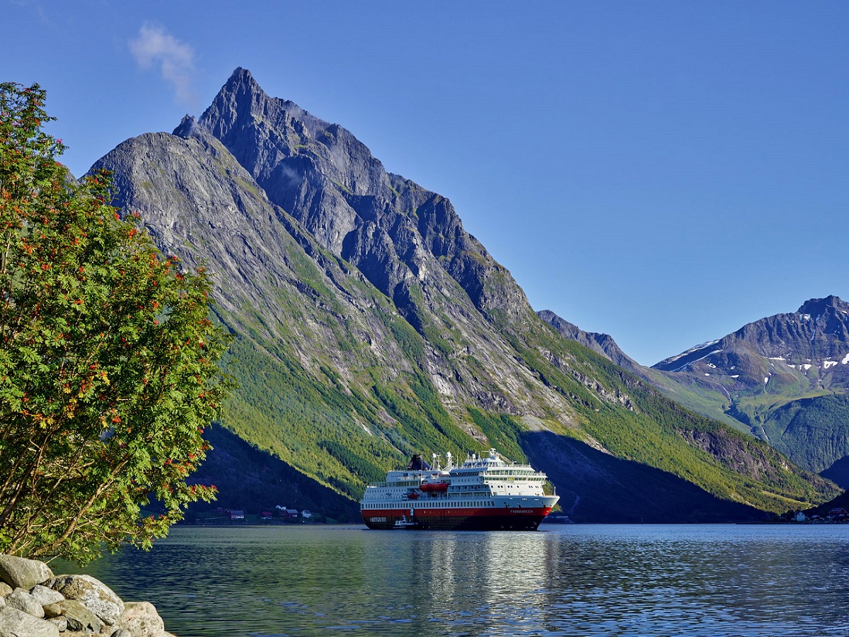 lesund/Hjrundfjorden  Molde  Kristiansund