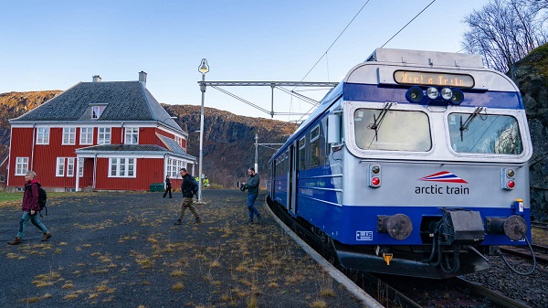 Arctic train