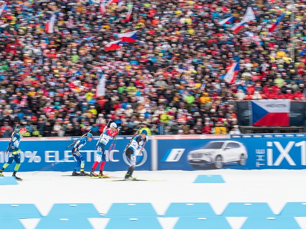 VM i skiskyting: fellesstart kvinner/menn